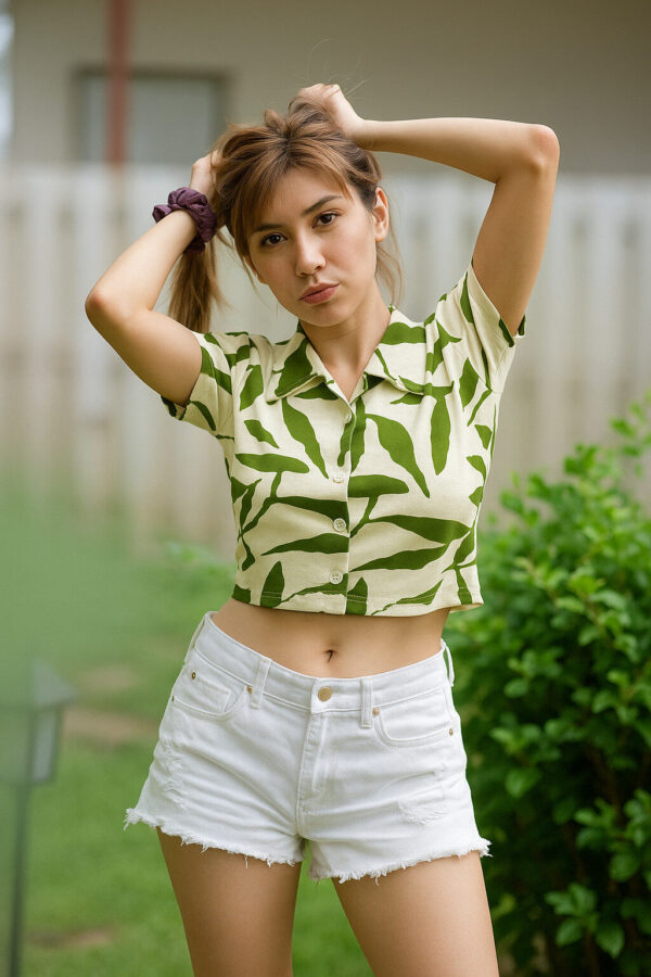 GREEN LEAF CROP TOP